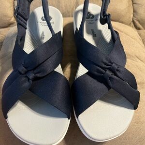 Cloudsteppers by Clarks Women's Dark Blue Sandals